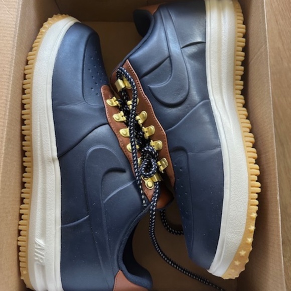 Men\'s Nike Air Force 1 Duck Boot Low- Obsidian/Saddle Brown- Size 11- Brand New